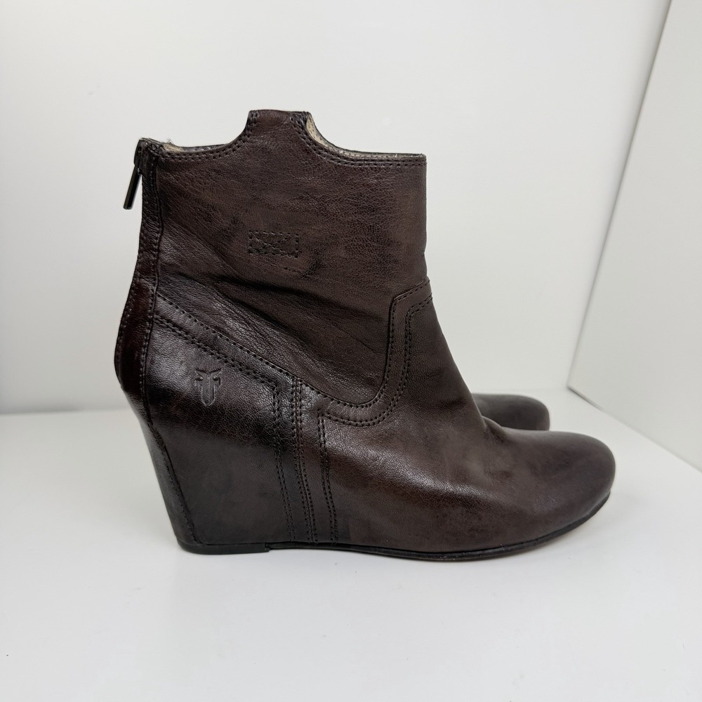 Frye Carson Wedge Bootie Women's 6.5 Brown Leather Ankle Boots Back Zip